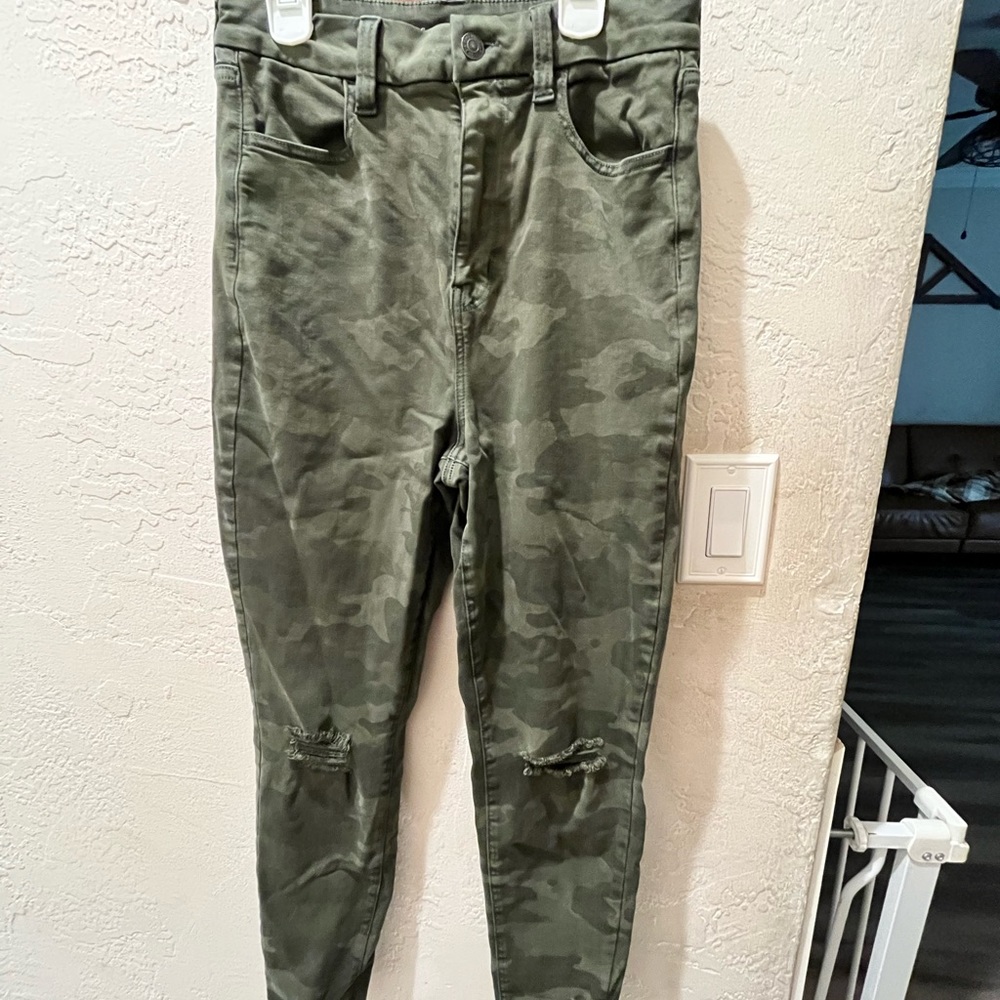 Camouflage, American Eagle pants